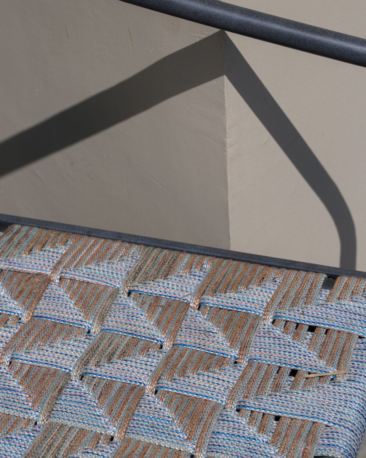Geometric weave pattern