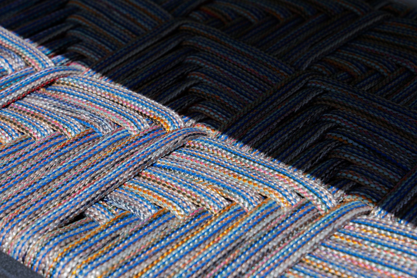 Wide weave detail