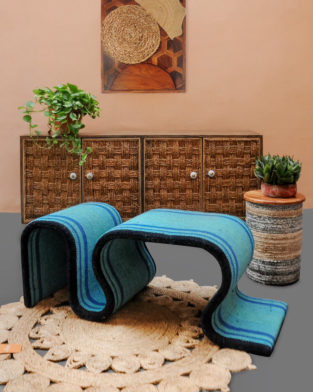 The Lahar Bench