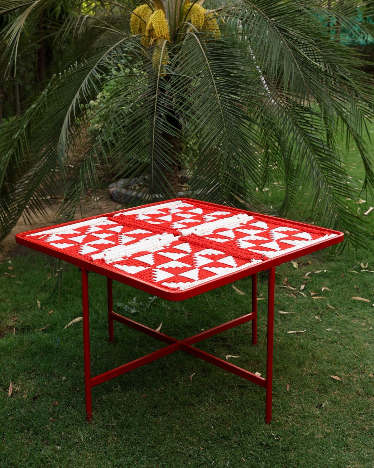 The Re-thread Table