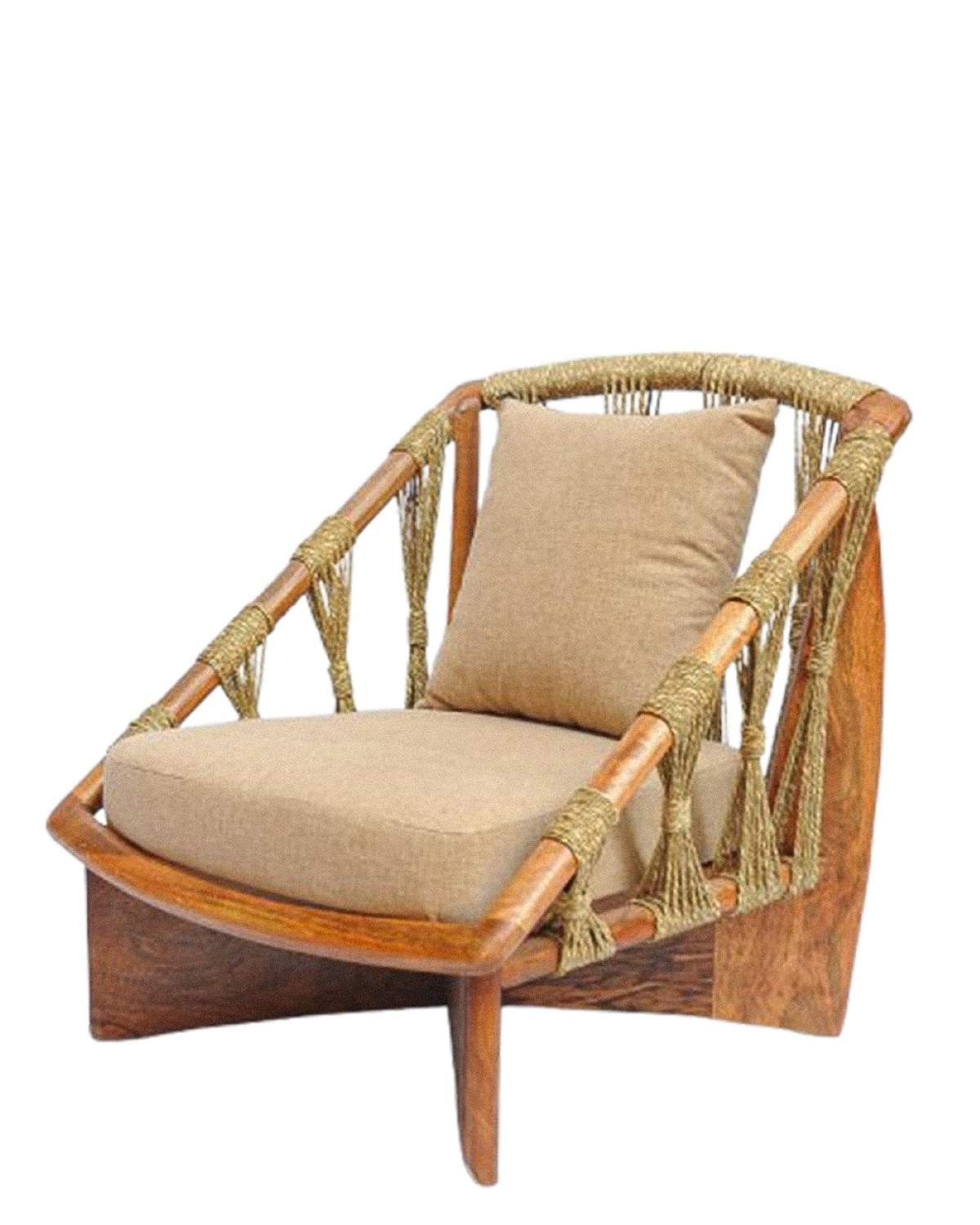 Ghaas Lounge — side view